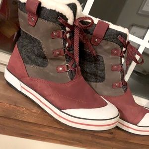 KEEN Women's elsa Premium waterproof winter boot